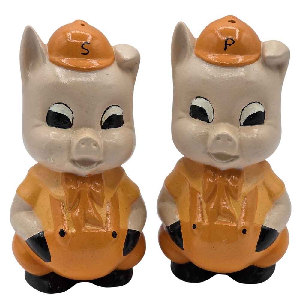 Ceramic Pig Salt & Pepper Shakers Set of 2 Orange Overalls Farmhouse Decor Pair‎